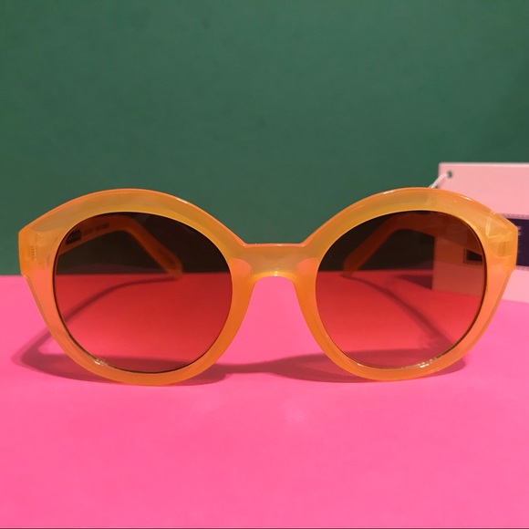 New Janie and Jack Sunglasses 0-2 or 2-4 years, block 95%UVB & 60%UVA. Yellow. - Picture 1 of 4
